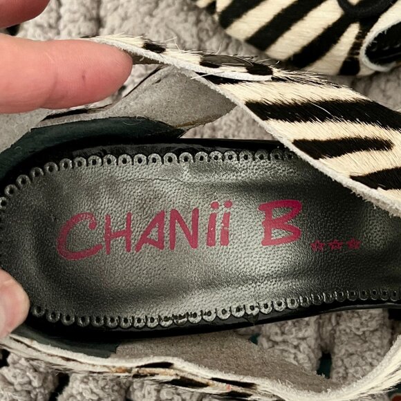 Chanii B Coco Zebra Black & White Heel Sandals Size 7.5 - Picture 11 of 16